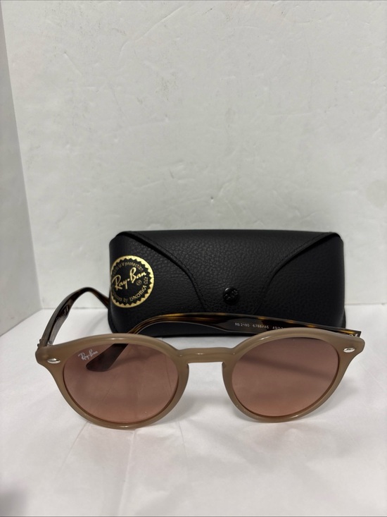 Ray-Ban Accessories - Ray-Ban Havana Round Sunglasses Beige Frame with Pink Gradient Gray Lenses. New.
